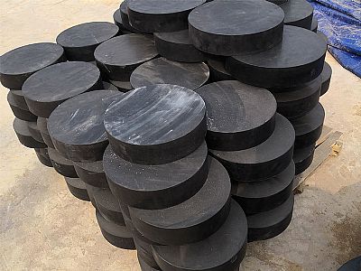 霞浦县板式橡胶支座由若干层橡胶片与薄钢板经加压硫化